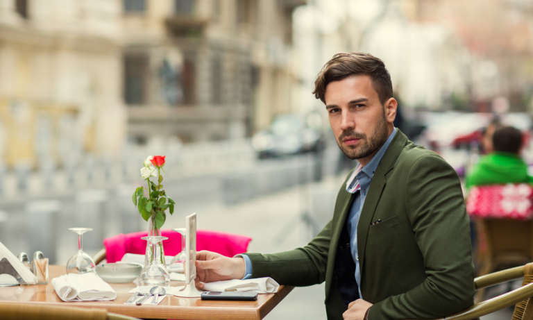 homme attentionné